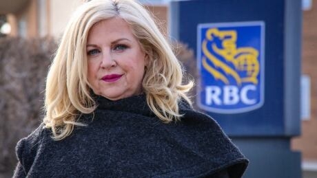 Canadian banks, insurance firms owe $1.2B in employee vacation pay, class actions allege