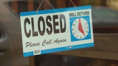 Restaurants to close Sunday, private gatherings banned under new Regina public health orders