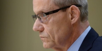 Former ombudsman says he warned Sajjan about allegations against Gen. Vance 3 years ago