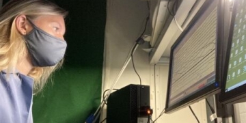 Dispatches from the dreamworld: establishing 2-way communication with lucid dreamers