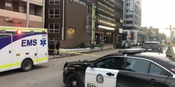 1 person dead after being shot by officers in Calgary's Beltline