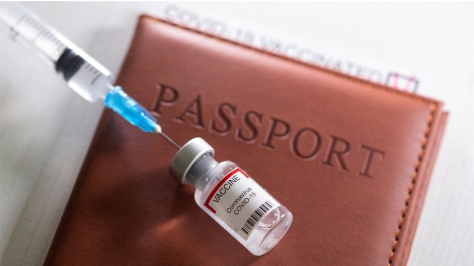 Covid: Spain hopes for tourists as EU votes on digital passports
