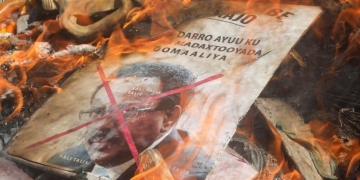 Somali president in poll U-turn to stop Mogadishu clashes