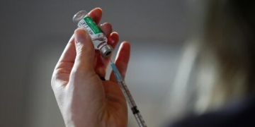 Why restricting AstraZeneca vaccines in Canada means balancing 'vaccine risk vs. disease risk'