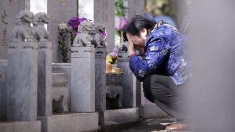 Pandemic posing challenges for annual tomb-sweeping day when Chinese families honour their dead