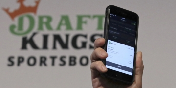 Legalized betting apps coming to NY, but experts wonder if this is the right approach