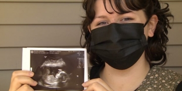 B.C. should make pregnant women a priority for COVID-19 vaccine, says expectant mother