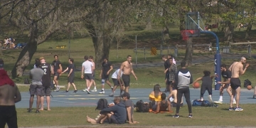 Sunny weather drives Vancouverites outdoors amid confusion around gathering rules