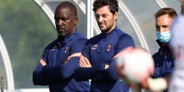 Interim boss Mason to lead Spurs for rest of season