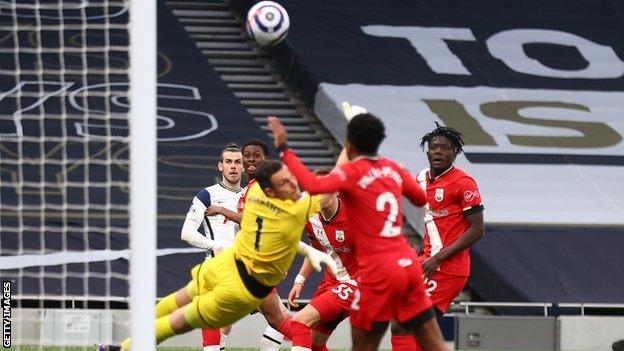 Tottenham Hotspur 2-1 Southampton: Bale and Son score as Spurs fight back