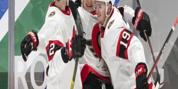 Matt Murray backstops Senators to shutout of Canucks for 3rd straight win