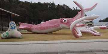 Covid: Japan town builds giant squid statue with relief money
