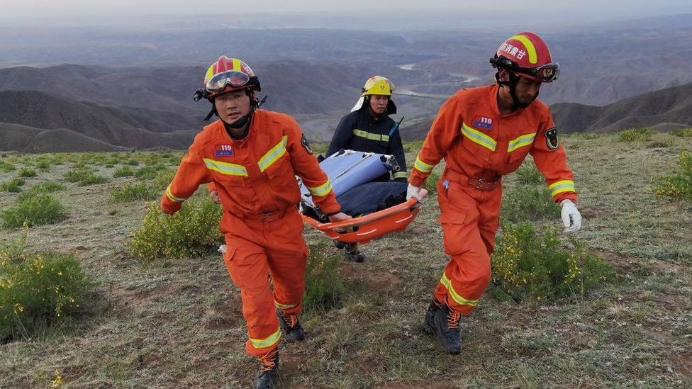 China race: Severe weather kills cross-country runners