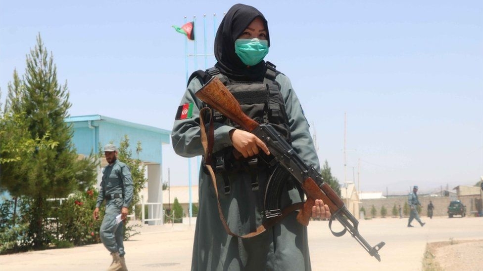 Afghanistan: Bus blast kills three university staff