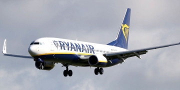 Ryanair: Dublin flight diverted due to security threat