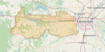 Rapidly moving wildfire west of Edmonton prompts emergency alert