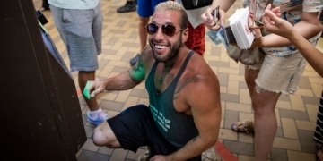 Anti-masker Chris Saccoccia threatened to kill Doug Ford and other premiers, court documents allege