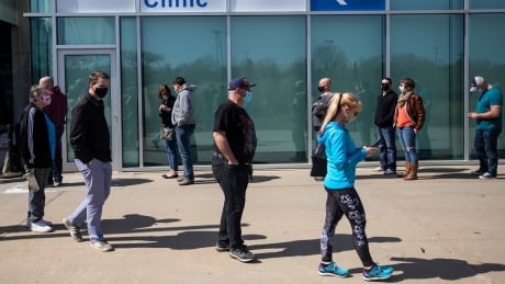 Everything you need to know about COVID-19 in Alberta on Saturday, May 1