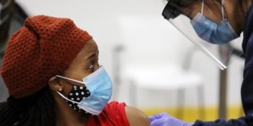 Drive-thru vaccination clinic for northeast Calgary could open this week