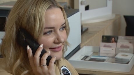 Alberta extends pandemic business supports until end of June