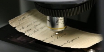 Did this message in a bottle really come from the Titanic? Quebec researchers are trying to find out