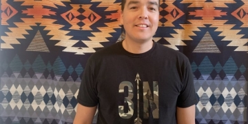 Teacher calls on fans to wear Indigenous athletes' jerseys on Friday