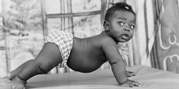 James Barnor: The 91-year-old's photos bringing Ghana to life