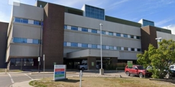 RCMP shoot and kill man outside Red Deer hospital