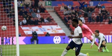 England 1-0 Austria: Bukayo Saka seals win with first international goal