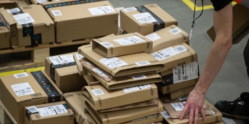 Amazon warehouse injuries '80% higher' than competitors, report claims