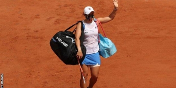 World number one Barty retires from French Open with injury