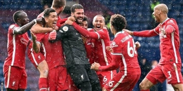 Liverpool preparing to open contract talks with goalkeeper Alisson