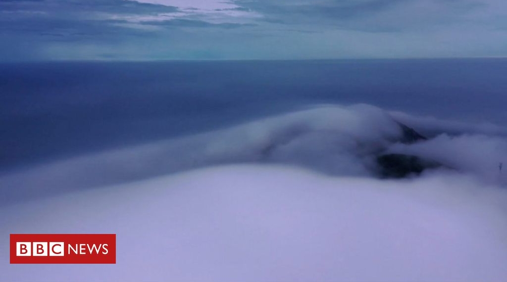 Mysterious-looking fog hides Chinese island