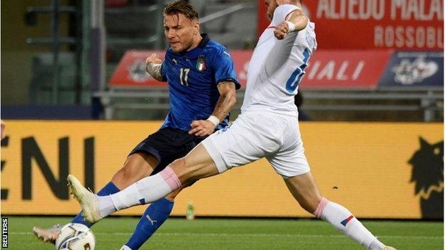 Italy rout Czech Republic for eighth consecutive win without conceding