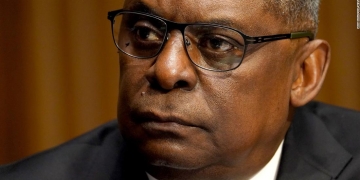 Defense secretary to recommend prosecution of sexual assaults in the military be taken out of commanders' hands