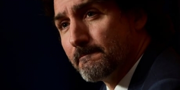 Trudeau calls on Catholic Church to publish residential school records, urges Catholics to apply pressure