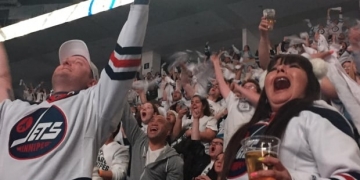 'Very limited number' of fans to be allowed at Wednesday's Winnipeg Jets playoff game