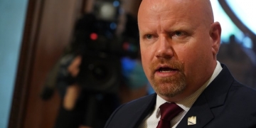 After decades of searching, Indigenous families in Quebec push for answers about missing children