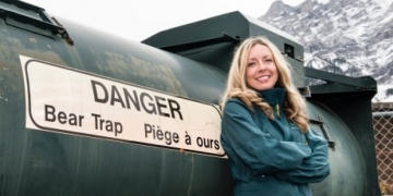 Prepare for bear: Expert launches free bear safety website