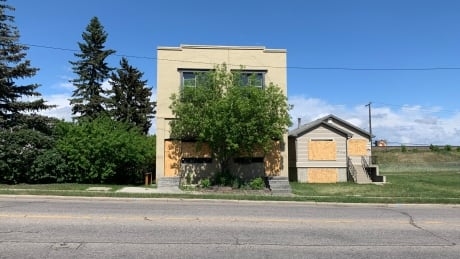 Calgary plans to demolish century-old former Chinese laundry to make way for Green Line