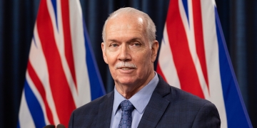 B.C won’t follow the lead of other provinces in lifting COVID-19 restrictions: Horgan