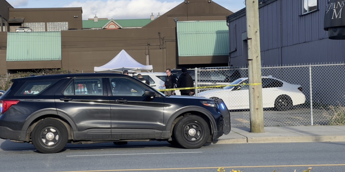 Police Investigating deadly daytime shooting at Maple Ridge Gym