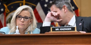 January 6 committee division on criminal referrals surfaces long-simmering debate behind the scenes