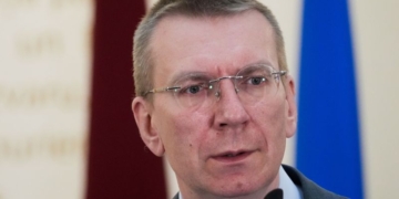 Latvian foreign minister says European leaders should not fear provoking Putin and must not push Ukraine to make concessions