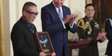 Biden awards 4 Vietnam veterans with the Medal of Honor
