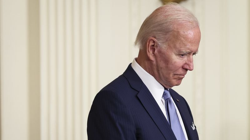 Biden is caught in a storm between Russia and its US prisoners