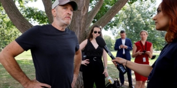 Jon Stewart rail against stalled burn pits legislation: 'This is bullshit'