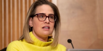 All eyes turn to Sinema as Democrats face a week that could transform Biden's presidency