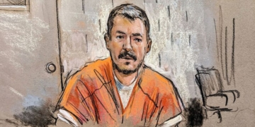 Man accused of impersonating Homeland Security agent pleads guilty