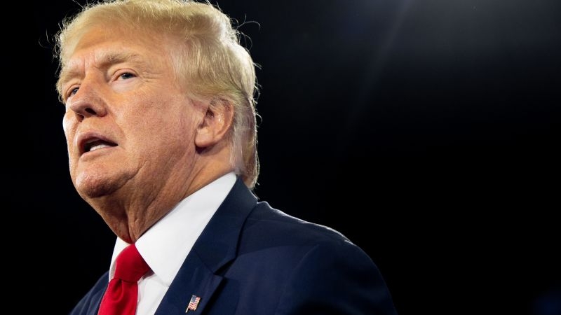Trump looks to seize on feud with FBI as critical court hearing looms
